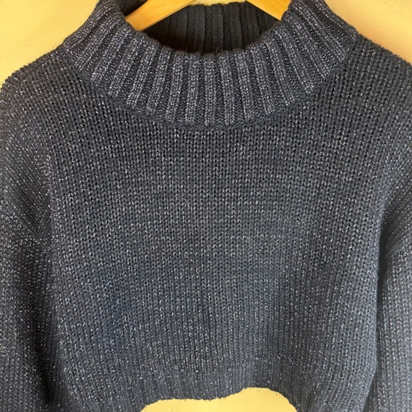 Revolve h:ours Cropped Sparkly Sweater Med Super Fun Warm Office - Picture 8 of 12